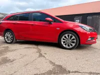 Second-hand Vauxhall Astra Design Edition 2018 Roșu Break