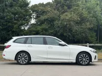 Used BMW 330e Sport Line 292 HP (214 kW) 2023 White Estate