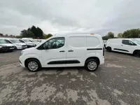 Used Vauxhall Combo Sportive 100 HP (73 kW) 2020 White MPV
