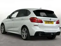 Begagnad BMW 225 M Sport 221 HK (162 kW) 2020 Vit Halvkombi