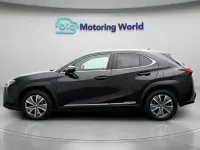 Used Lexus UX 300e 147 kW (201 HP) 2021 Black SUV