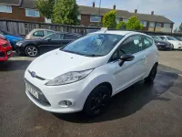 Used Ford Fiesta Zetec 2012 White Hatchback