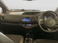Second-hand Toyota Yaris Hybrid 101 CP (74 kW) 2019 Albastru Hatchback