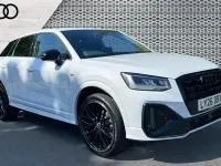 Używany Audi Q2 Black Edition 116 KM (85 kW) 2026 Biały SUV