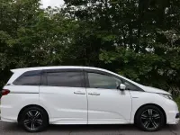 Used Honda Odyssey Hybrid 2016 White MPV
