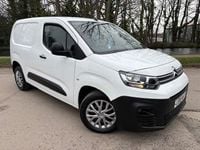 Used Citroën Berlingo 100 HP (73 kW) 2019 White MPV