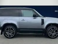 Used Land Rover Defender SE 250 HP (183 kW) 2022 Grey SUV