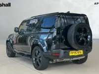 Usado Land Rover Defender HSE Dynamic 249 HP (183 kW) 2025 Preto SUV