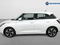 Used Suzuki Swift 2024 White Hatchback