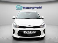Used Kia Rio 99 HP (72 kW) 2019 White Hatchback
