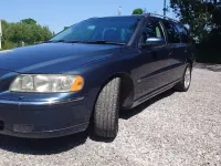 Used Volvo V70 SE 2006 Blue Estate