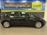 Używany Vauxhall Astra Elite 165 KM (121 kW) 2013 Czarny Hatchback