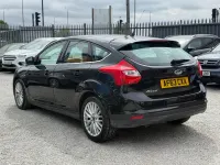 Used Ford Focus Zetec 125 HP (91 kW) 2013 Black Hatchback