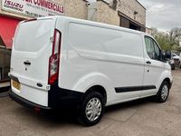 Used Ford Transit Custom 105 HP (77 kW) 2019 White Van