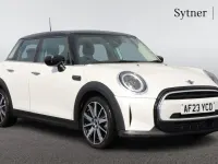Used Mini Cooper Classic 134 HP (98 kW) 2023 White Hatchback