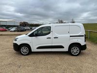 Used Citroën Berlingo 100 HP (73 kW) 2022 White MPV