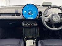 Usado Mini Cooper Hatch 113 kW (154 HP) 2025 Preto Citadino