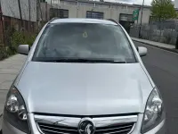 Second-hand Vauxhall Zafira 2013 Argintiu Monovolum