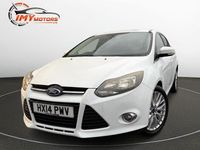 Used Ford Focus Zetec 125 HP (91 kW) 2014 White Hatchback