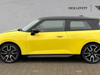Usado Mini Cooper SE Hatch 158 kW (215 CV) 2025 Amarillo Utilitario