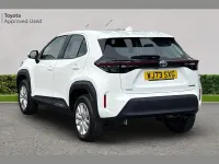 Usado Toyota Yaris Cross 113 HP (83 kW) 2023 Branco SUV