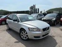 Usado Volvo V50 109 CV (80 kW) 2008 Plateado Familiar