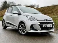 Usado Hyundai i10 Premium SE 2018 Plateado Utilitario