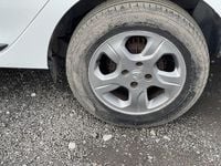 Used Dacia Logan MCV Lauréate 90 HP (66 kW) 2016 White Estate