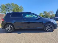 Begagnad VW Golf VII SE 125 HK (91 kW) 2018 Svart Halvkombi