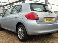Usado Toyota Auris 2010 Azul Citadino