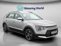 Usado Kia Niro 127 CV (93 kW) 2024 Gris SUV