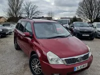 Used Kia Sedona 2010 Red MPV