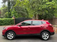 Used Nissan Qashqai Acenta Premium 115 HP (84 kW) 2018 Red SUV