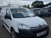 Used Citroën Berlingo 75 HP (55 kW) 2015 White MPV