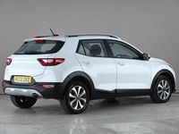 Used Kia Stonic 100 HP (73 kW) 2022 White SUV