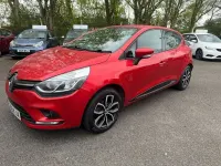Used Renault Clio Play 90 HP (66 kW) 2018 Red Hatchback