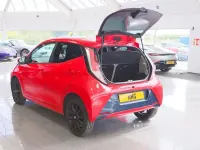 Used Toyota Aygo x-style 69 HP (50 kW) 2018 Red Hatchback