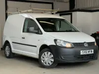 Używany VW Caddy 75 KM (55 kW) 2011 Biały Minivan