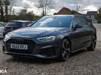 Usado Audi A4 Black Edition 150 CV (110 kW) 2022 Gris Familiar