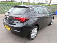 Second-hand Vauxhall Astra 110 CP (80 kW) 2016 Negru Hatchback