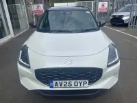 Used Suzuki Swift 2025 Pure white / mineral grey Hatchback
