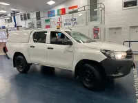Used Toyota HiLux Active 150 HP (110 kW) 2019 White Pickup