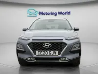 Second-hand Hyundai Kona Premium 120 CP (88 kW) 2020 Argintiu SUV