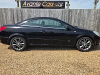 Used Vauxhall Astra Design Edition 140 HP (102 kW) 2010 Coupe
