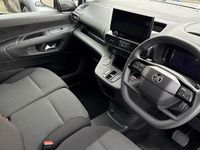 Used Vauxhall Combo 98 kW (134 HP) 2024 White MPV