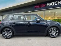 Usado Mini Cooper Exclusive 2024 Negro Utilitario