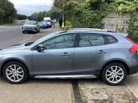 Begagnad Volvo V40 Plus 2019 Grå Halvkombi