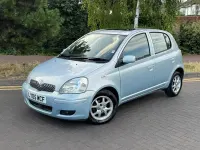 Used Toyota Yaris 2005 Blue Hatchback