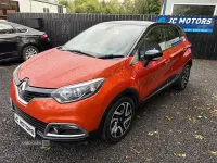 Used Renault Captur Signature 90 HP (66 kW) 2016 Red/black SUV