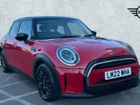 Usado Mini Cooper Classic 134 HP (98 kW) 2022 Vermelho Citadino